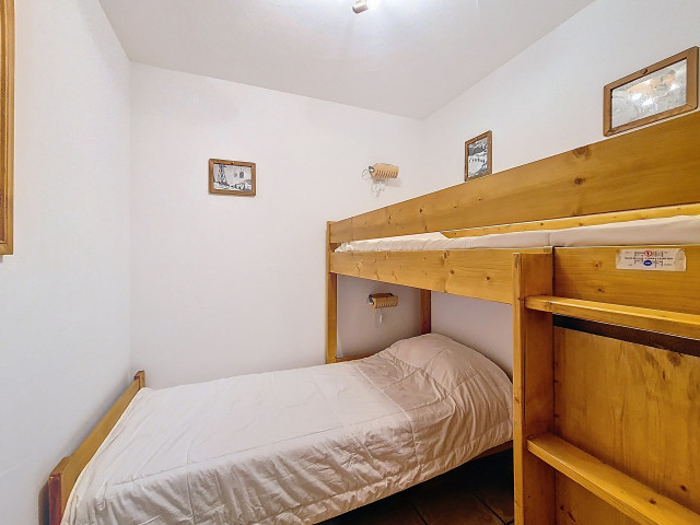 _agence-des-belleville_lv_images__lot_0000071233_08_28224824