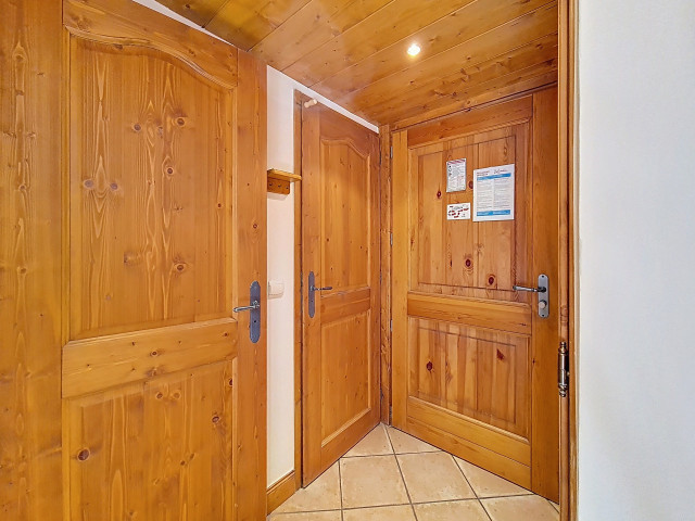 _agence-des-belleville_lv_images__lot_0000071238_10_28749354 _agence-des-belleville_lv_images__lot_0000071238_10_28749354