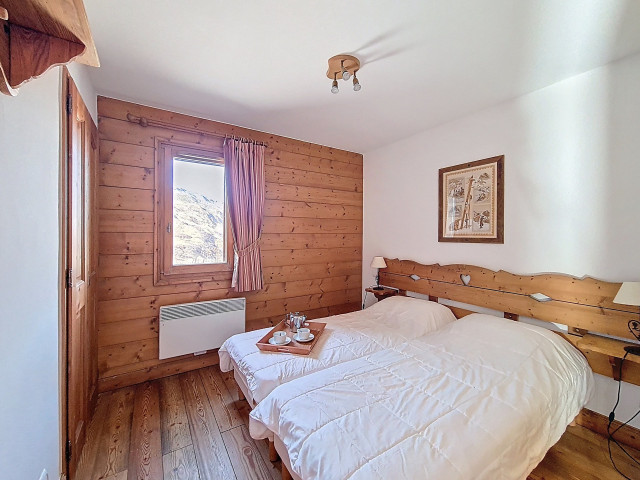 _agence-des-belleville_lv_images__lot_0000071240_08_29053387 _agence-des-belleville_lv_images__lot_0000071240_08_29053387