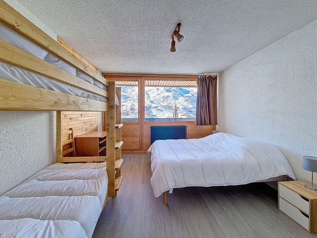 _agence-des-belleville_lv_images__lot_0000071250_09_30148157