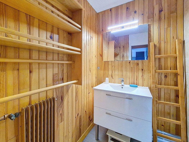 _agence-des-belleville_lv_images__lot_0000071250_13_30148161