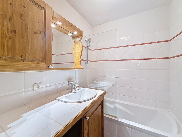 _agence-des-belleville_lv_images__lot_0000071268_08_29750853 _agence-des-belleville_lv_images__lot_0000071268_08_29750853