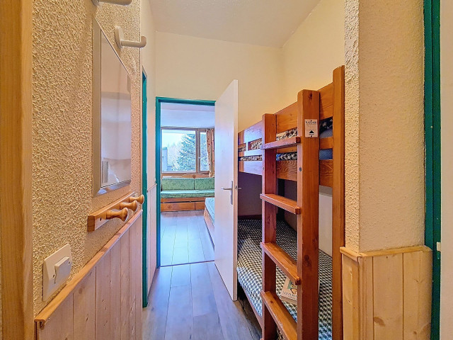 _agence-des-belleville_lv_images__lot_0000071305_11_29677223 _agence-des-belleville_lv_images__lot_0000071305_11_29677223