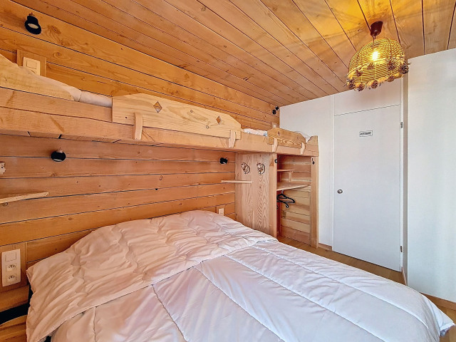 _agence-des-belleville_lv_images__lot_0000071321_10_29895712 _agence-des-belleville_lv_images__lot_0000071321_10_29895712