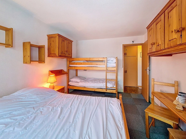_agence-des-belleville_lv_images__lot_0000071333_08_32119371