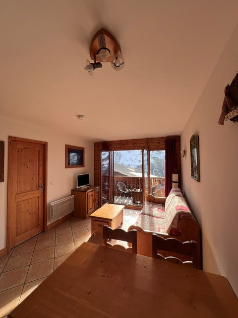 _agence-des-belleville_lv_images__lot_0000071345_01_32543352