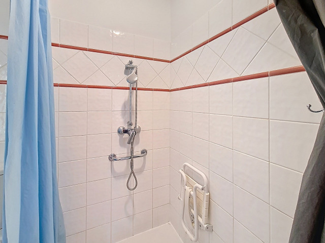 _agence-des-belleville_lv_images__lot_0000071398_09_30074859