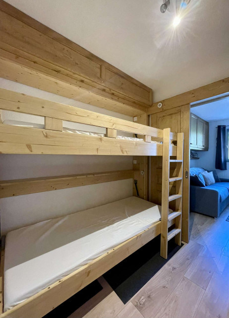 _clients_023300005_photos_26g_29490793