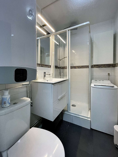 _clients_023300005_photos_28h_29911063