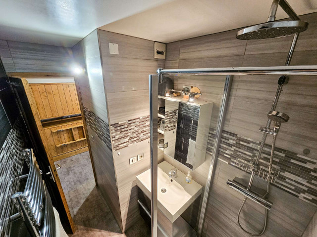 _clients_023300005_photos_32f_29390966