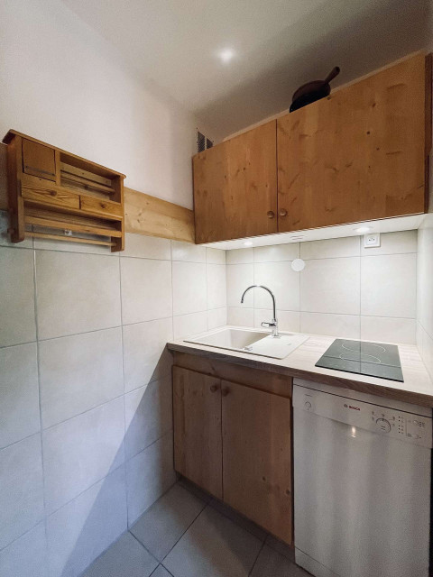 _clients_023300005_photos_37d_27880469