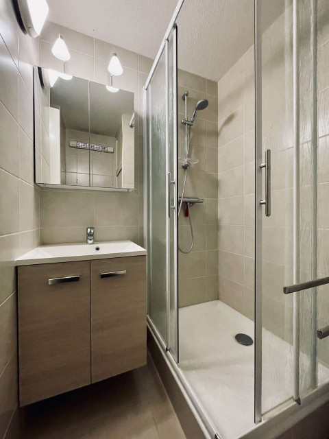 _clients_023300005_photos_37g_29952682