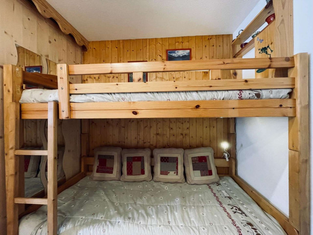 _clients_023300005_photos_46k_28596433