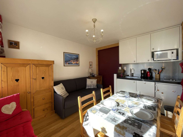 _clients_023300005_photos_47b_29770663