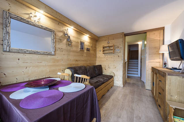 _lv_images__lot_0000000003_01_29824712 _lv_images__lot_0000000003_01_29824712