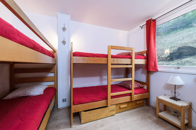 _lv_images__lot_0000000003_03_29767660 _lv_images__lot_0000000003_03_29767660