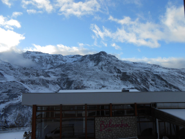 _lv_images__lot_0000000003_12_27727486