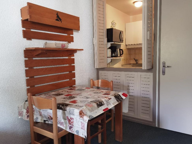 _lv_images__lot_0000000004_03_29807912 _lv_images__lot_0000000004_03_29807912