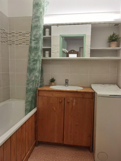 _lv_images__lot_0000000004_04_29528088 _lv_images__lot_0000000004_04_29528088