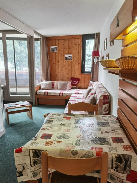 _lv_images__lot_0000000004_05_29288727