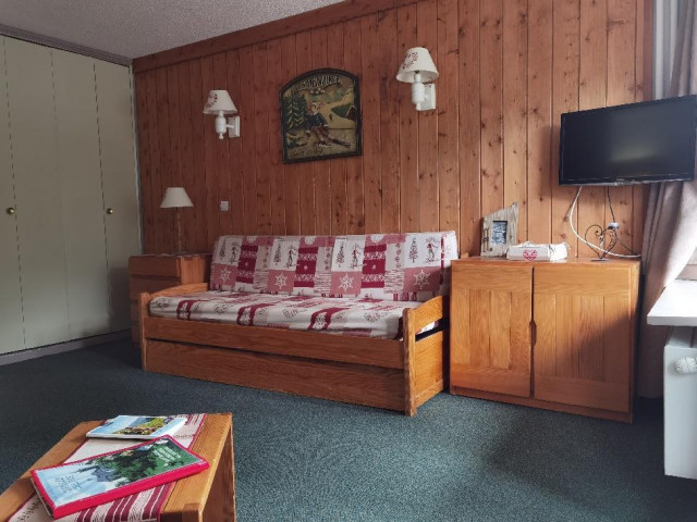 _lv_images__lot_0000000004_13_29688034