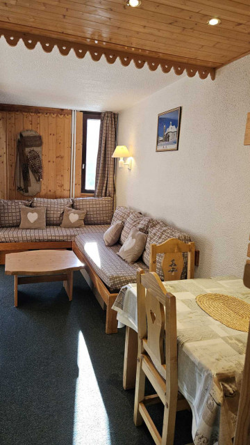 _lv_images__lot_0000000009_12_29308523 _lv_images__lot_0000000009_12_29308523