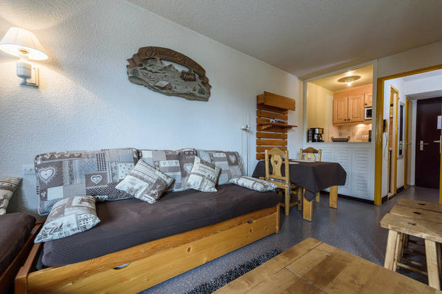 _lv_images__lot_0000000012_01_28202020