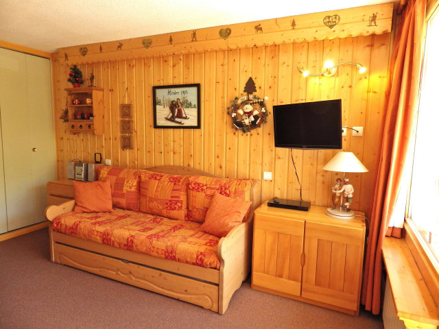 _lv_images__lot_0000000014_04_27612761