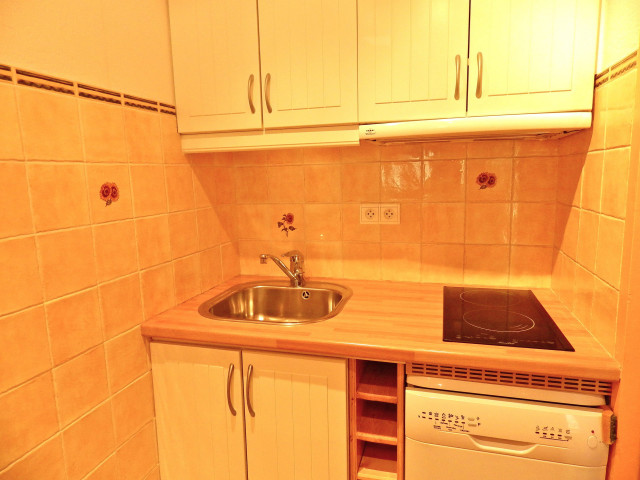 _lv_images__lot_0000000014_06_28953015