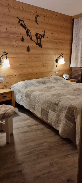 _lv_images__lot_0000000017_04_29727784