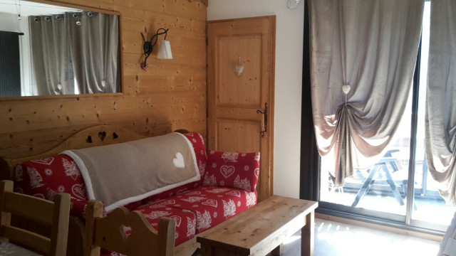 _lv_images__lot_0000000018_01_29288419