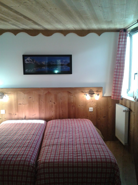 _lv_images__lot_0000000018_02_29807675