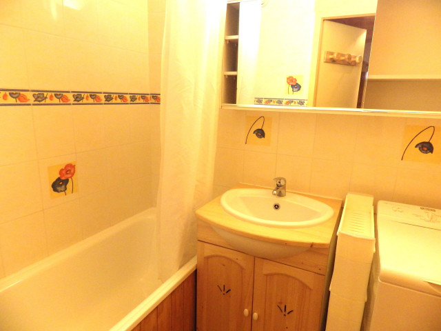 _lv_images__lot_0000000027_07_29448080 _lv_images__lot_0000000027_07_29448080