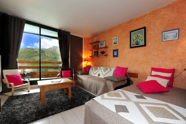 _lv_images__lot_0000000058_01_29308343