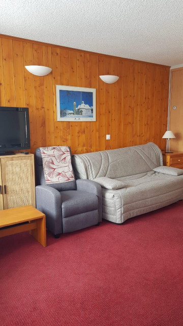 _lv_images__lot_0000000063_01_29825123 _lv_images__lot_0000000063_01_29825123