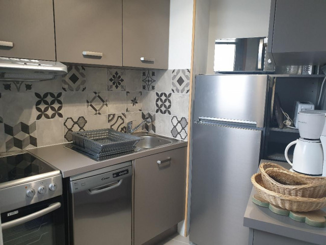 _lv_images__lot_0000000070_05_29467819 _lv_images__lot_0000000070_05_29467819