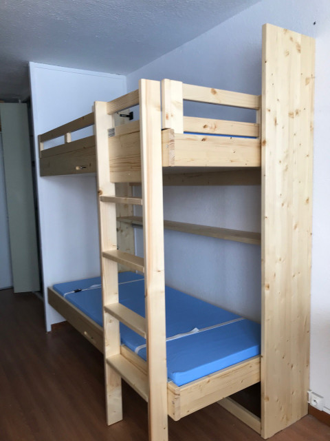 _lv_images__lot_0000000097_03_28913560 _lv_images__lot_0000000097_03_28913560