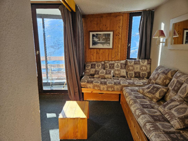 _lv_images__lot_0000000110_08_28952860