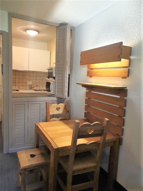 _lv_images__lot_0000000125_05_29862041