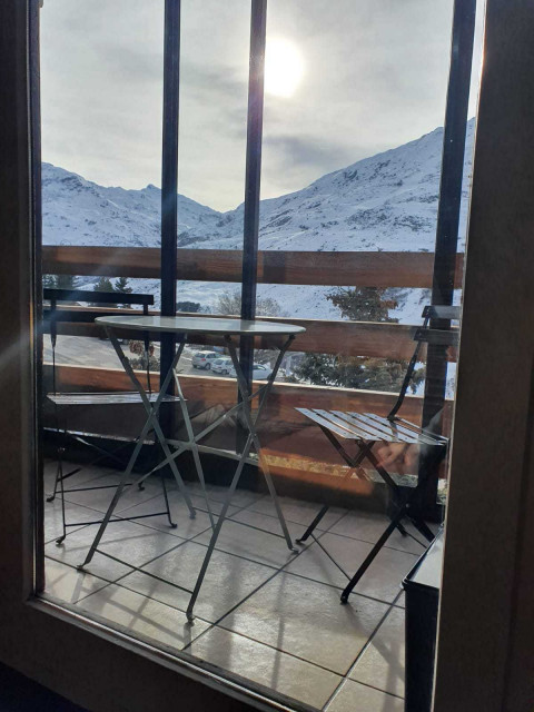 _lv_images__lot_0000000128_04_28765605