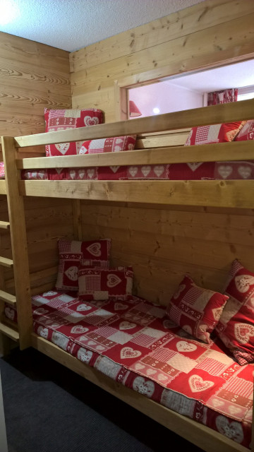 _lv_images__lot_0000000128_11_29847373 _lv_images__lot_0000000128_11_29847373