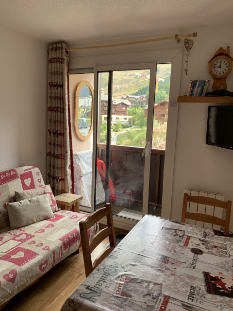 _lv_images__lot_0000000130_01_29189442