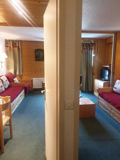 _lv_images__lot_0000000133_04_29708048 _lv_images__lot_0000000133_04_29708048