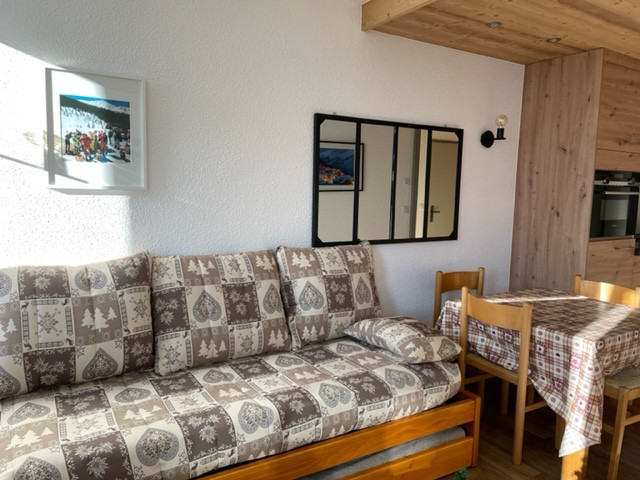 _lv_images__lot_0000000136_05_28515377 _lv_images__lot_0000000136_05_28515377