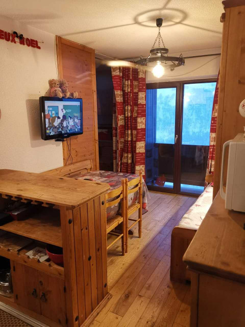 _lv_images__lot_0000000137_01_29767599 _lv_images__lot_0000000137_01_29767599