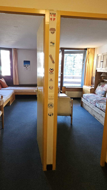 _lv_images__lot_0000000148_15_27912069