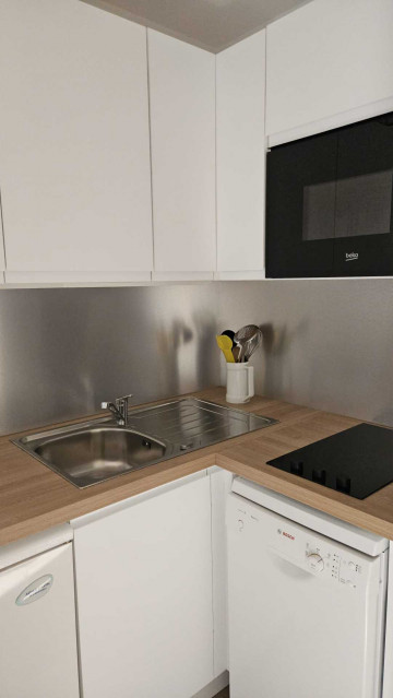 _lv_images__lot_0000000150_02_28104789