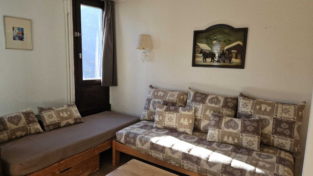 _lv_images__lot_0000000150_13_27670185