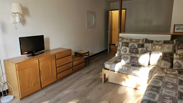 _lv_images__lot_0000000152_07_28902592