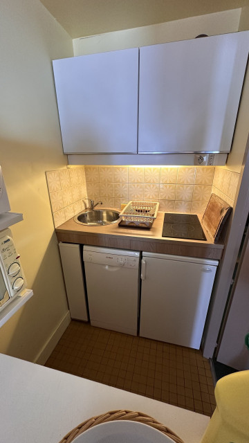 _lv_images__lot_0000000153_06_29908653